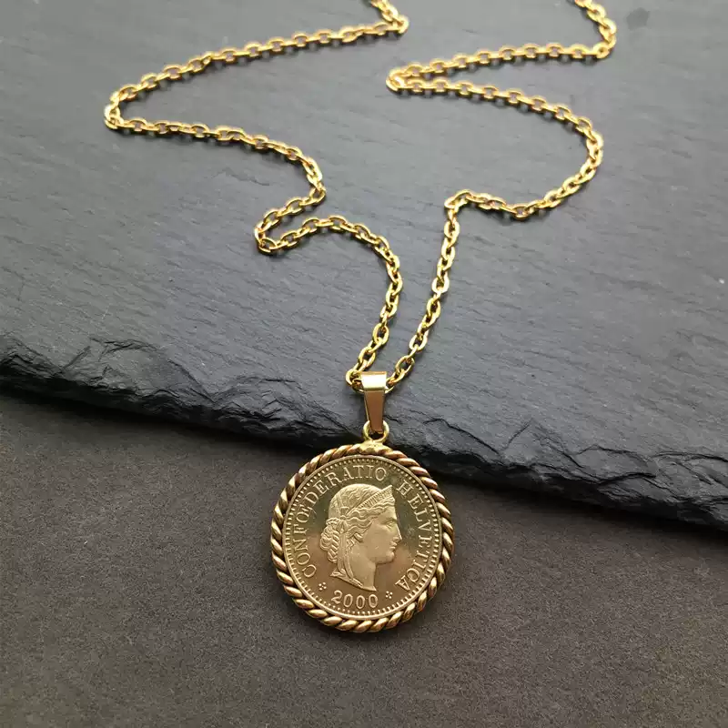 catholic-saint-benedict-pendant-1