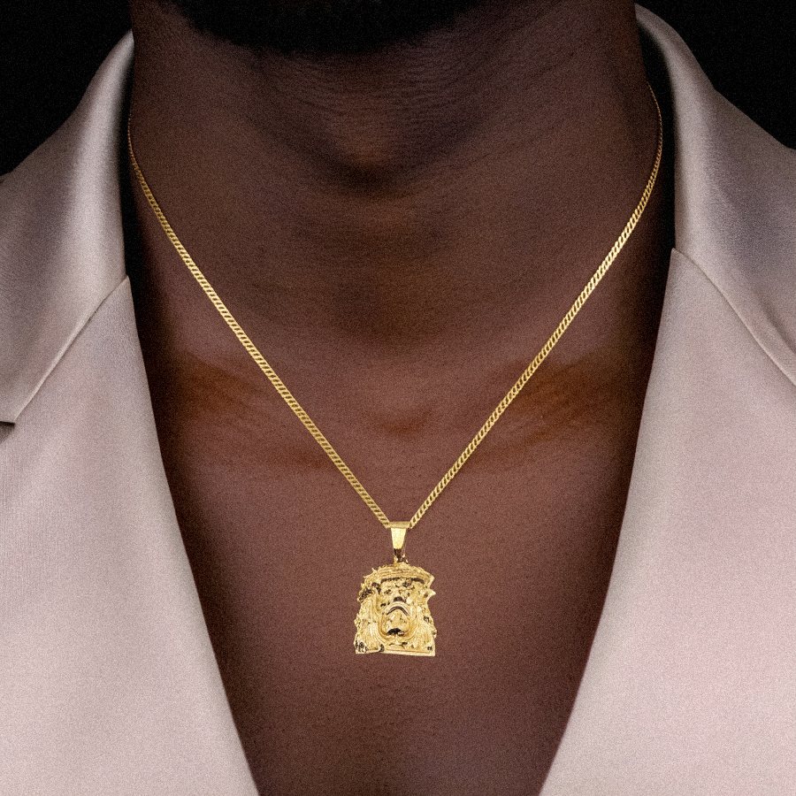 diamond-crown-portrait-of-jesus-pendant-in-yellow-gold