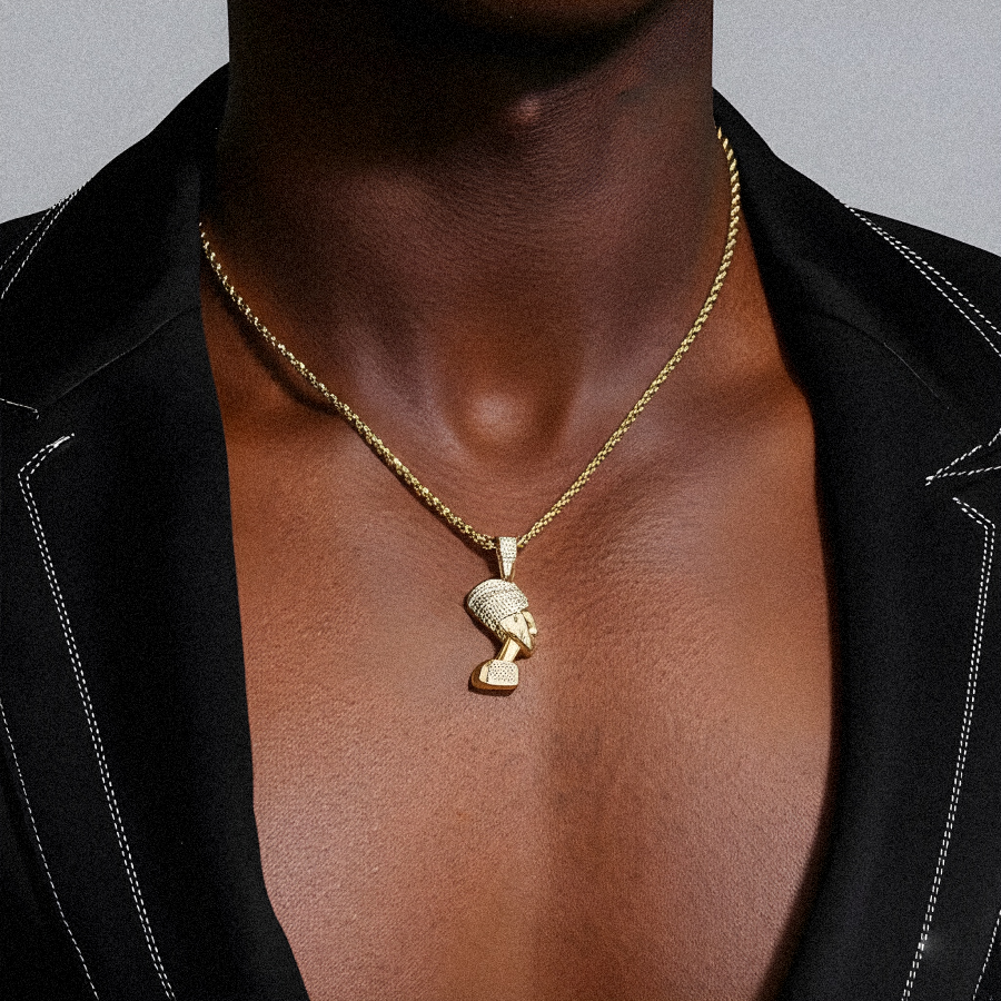 iced-nefertiti-pendant-in-yellow-gold