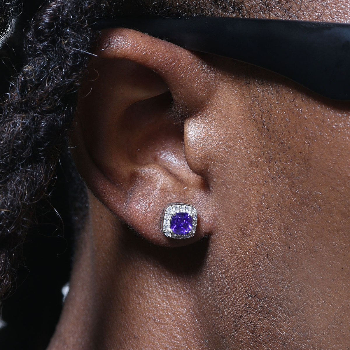 United_Jewel_Earrings_0001_3