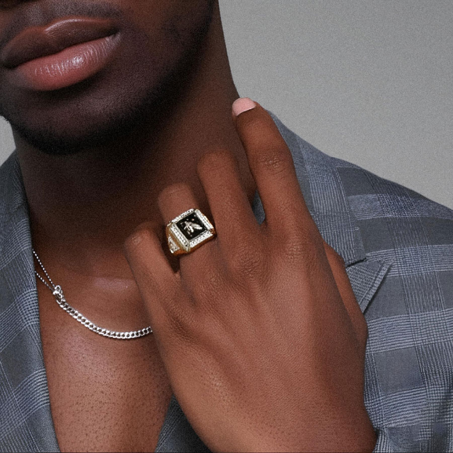 eagle-surrounding-diamond-ring