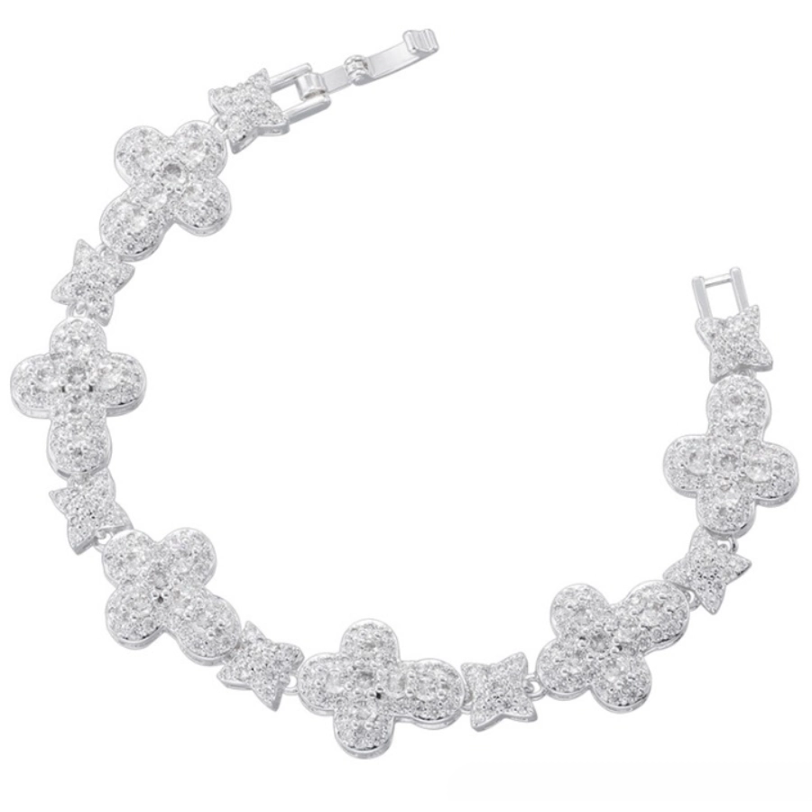 Diamond Four Leaf Clover Bracelet in White Gold - 14.5mm
